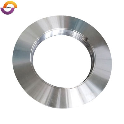Cuchillas de corte giratorias para cortar bobinas de acero laminadas en caliente.