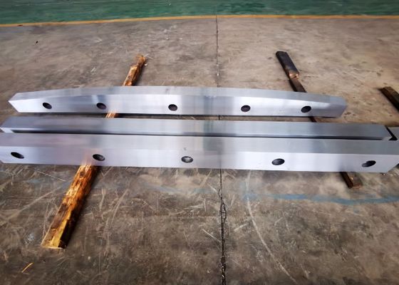 Cuchilla hidráulica metalúrgica del esquileo para el corte plateado de metal del laminador